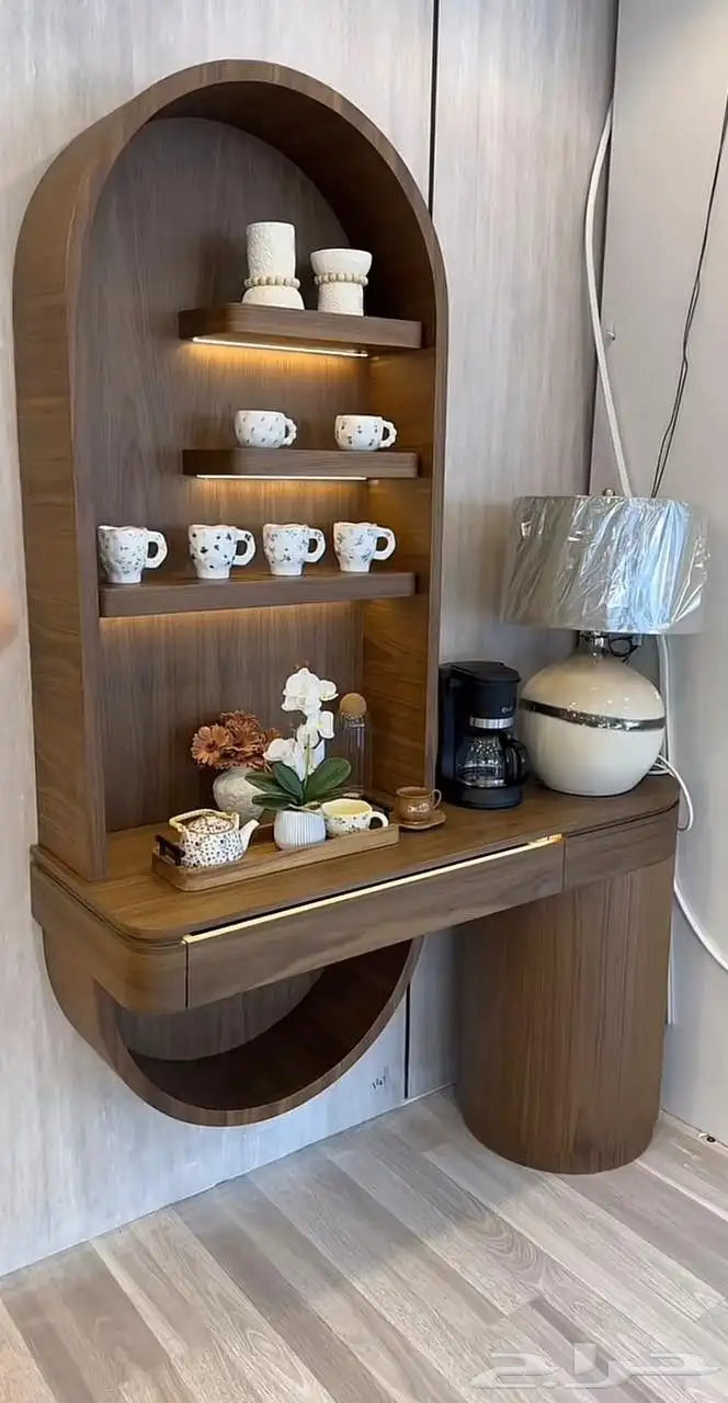 ركن كوفي تصميم حديث وانيق بني مع رفوف