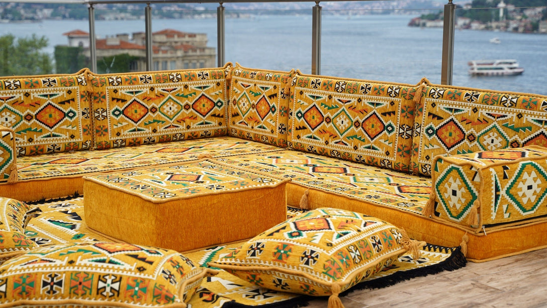 كنبة أرضية مغربية